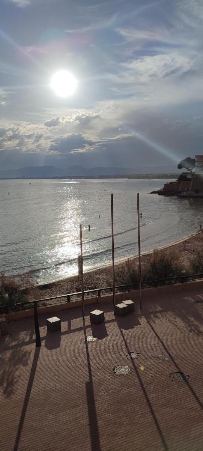 Marina'S Calm Apartment Salou Bagian luar foto